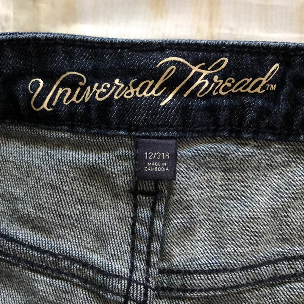 Universal Thread High Rise Shorts - Picture 3 of 7